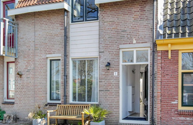 Nice home in Alkmaar with WiFi