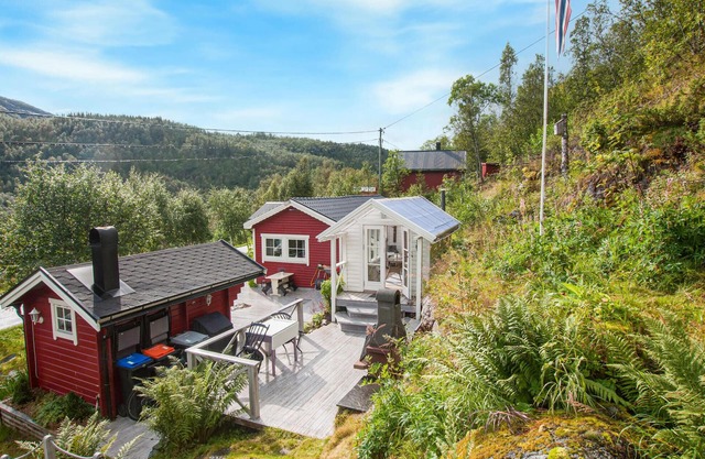 Nice home in Bjerkvik with WiFi