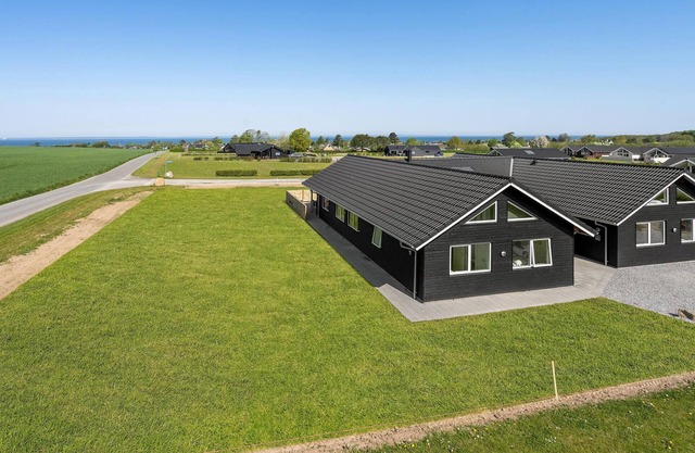 Nice home in Bogense with WiFi