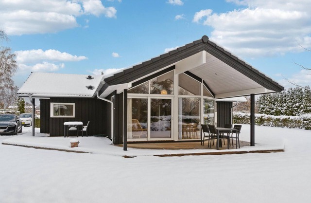 Nice home in Bogø By with kitchen