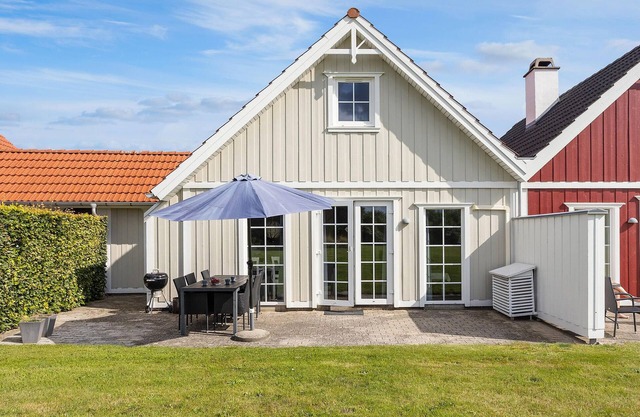 Nice home in Brenderup Fyn with sauna