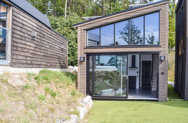 Nice home in Brevik with kitchen