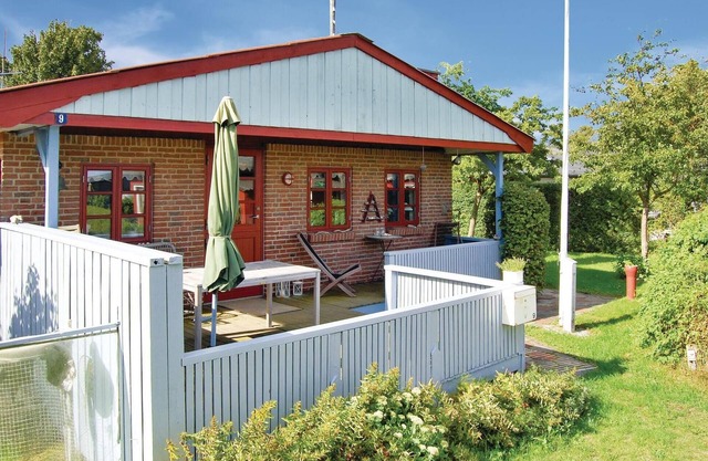 Nice home in Broager with kitchen