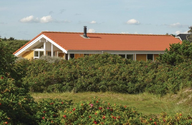 Nice home in Fanø with sauna