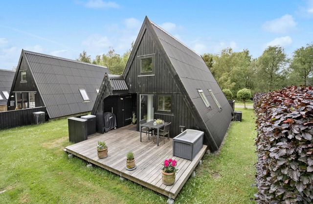 Nice home in Farsø with kitchen