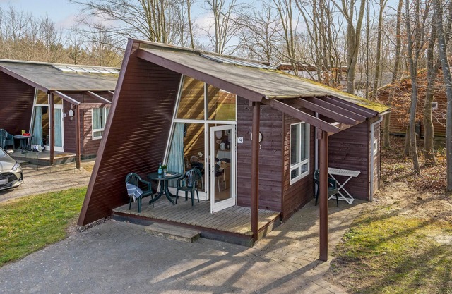 Nice home in Fredericia with kitchen