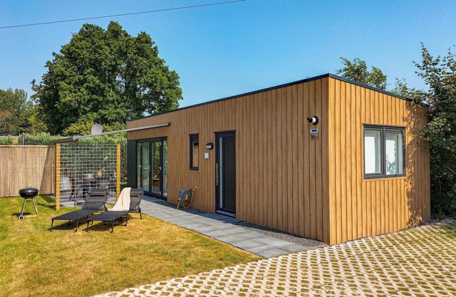 Nice home in Heinkenszand with WiFi