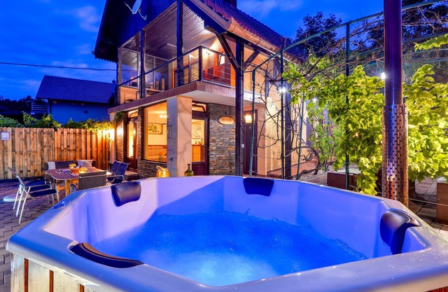 Nice home in Sveti Ivan Zelina with sauna