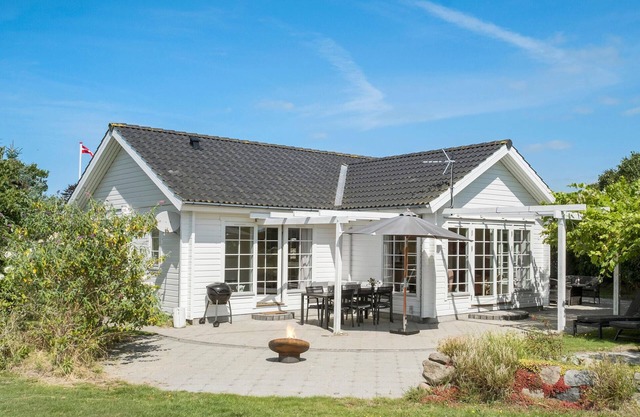 Nice home in Millinge with WiFi