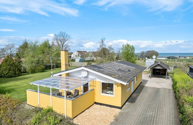 Nice home in Nordborg with WiFi