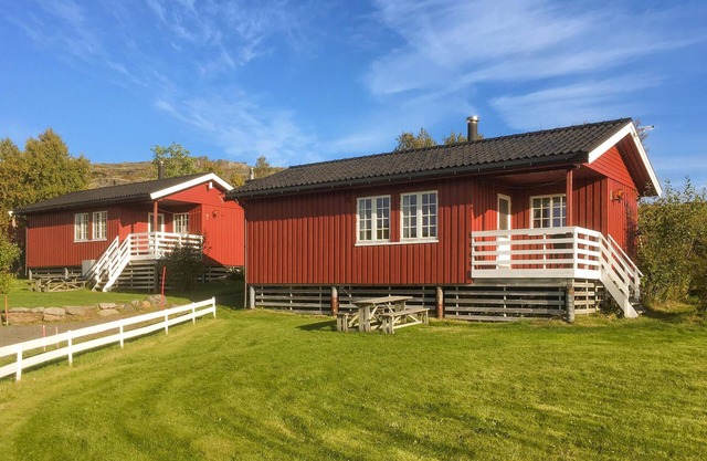 Nice home in Offersøy with sauna