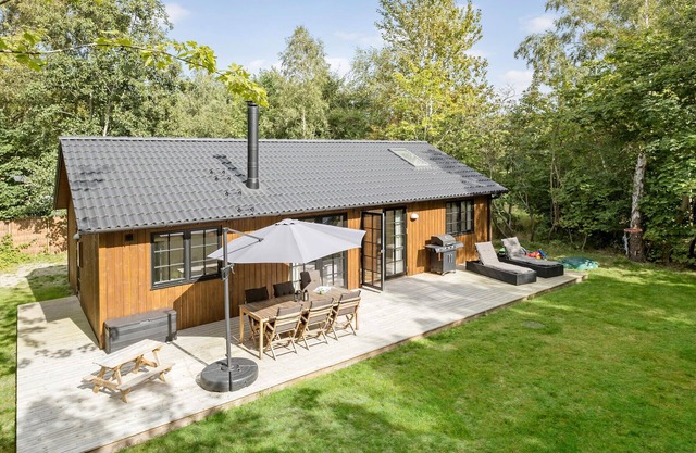Nice home in Sjællands Odde with WiFi