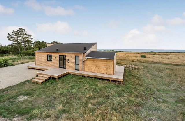 Nice home in Skjern with WiFi