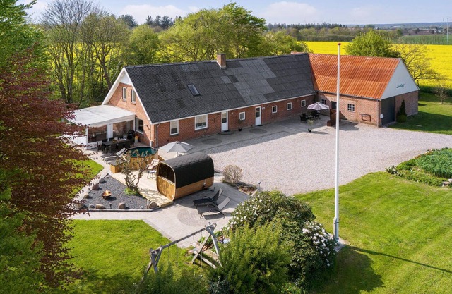 Nice home in Sønder Felding with sauna