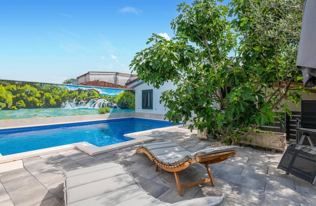 Nice home in Vinjani Donji with WiFi