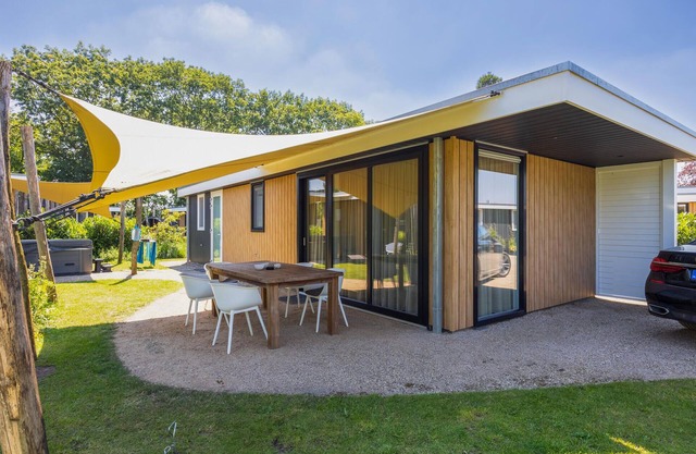 Nice home in Voorthuizen with WiFi
