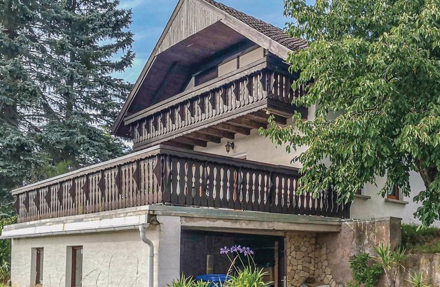 Nice home in Wasungen with WiFi