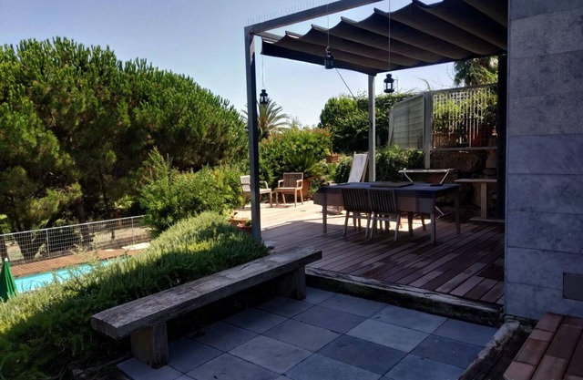 Nice loft apartment with garden and private pool