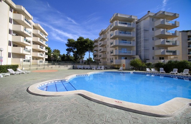 Nice residential complex with pool - Turismar