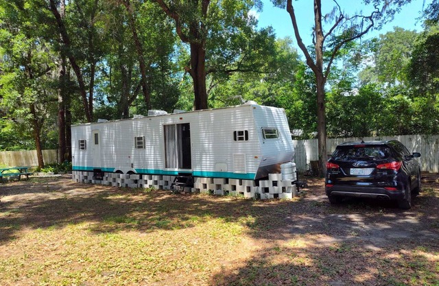 Nice RV with AC in Belleview - Perfect for a cozy getaway
