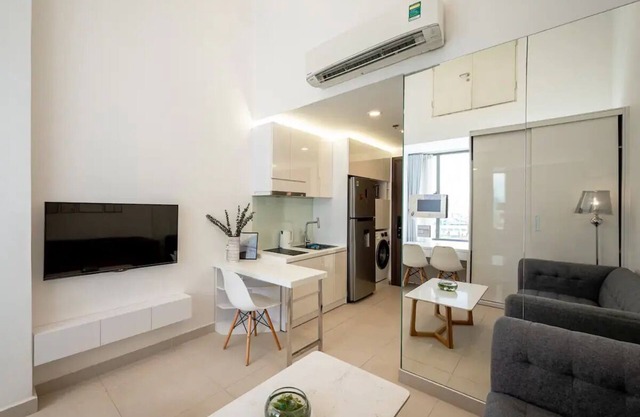 Nice Studio Free Pool & Gym @ Rivergate D4nn