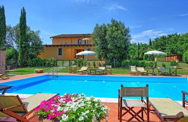 Nicola - Vacation villa rental with private pool in Vinci, Tuscany