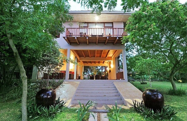 NIKARA Luxury Beach House Yala