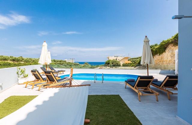Nikiforos Villa, Private Pool & BBQ, SeaViews