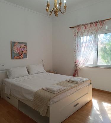Nikolaidis apartment