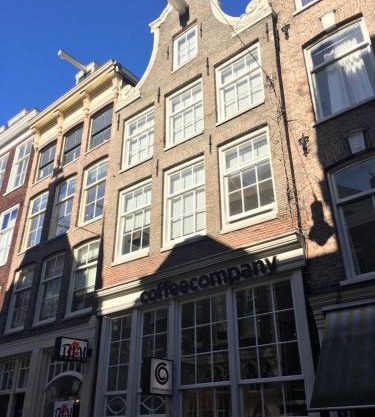 Nine Streets Inn
