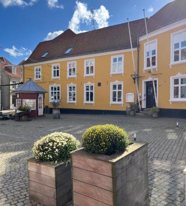 Niollo Hotel & Apartments