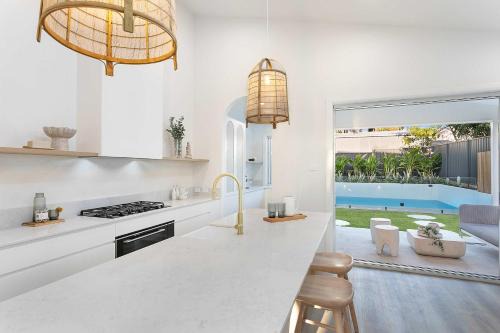 Nirvana, Mineral Swimming Pool, close to Beaches