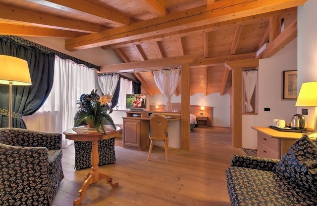 Nivis Hotel