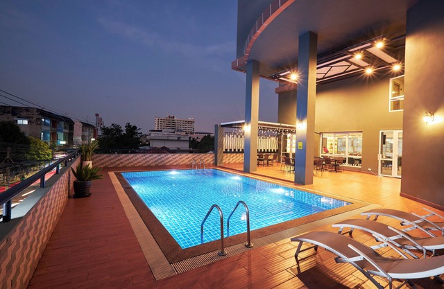 NJoy Prestige Grand Hotel Don Mueang