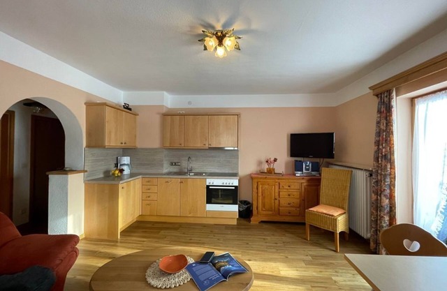 No. 1 "Karwendelblick" apartment, 1 bedroom, shower, WC - "Beim Henser", vacation apartment