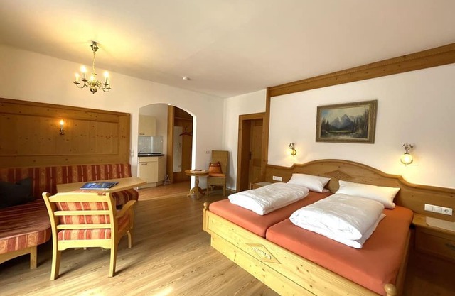 No. 2 "Schöttelkar" apartment, living/bedroom, shower and WC - "Beim Henser", vacation apartment