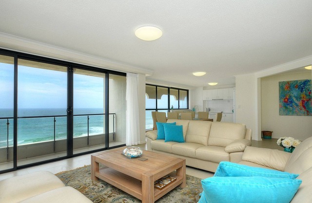 no 9 @ Darenay 3 Bedroom Oceanfront Apartment