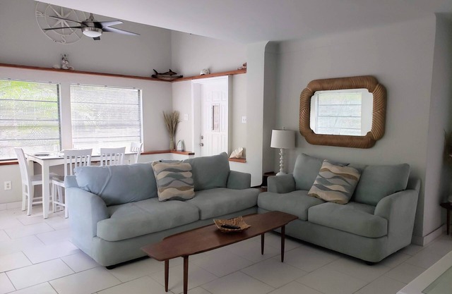NO AVAILABILITY OCT-NOV DUE TO HURRICANEnnBright,fresh, quiet and secluded