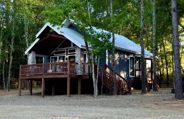 No HT Traffic or Cleaning Fee ~ Private Area Park