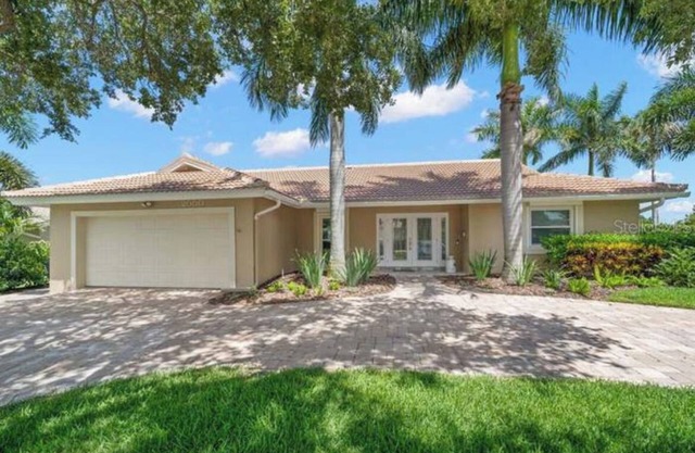 No Hurricane Damage Tranquil Canal Home Near Downtown, Beaches & More