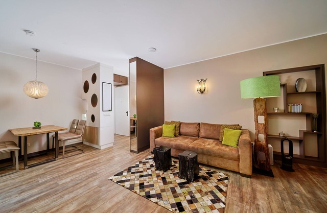 Noble, fully equipped apartment centrally located newly renovated