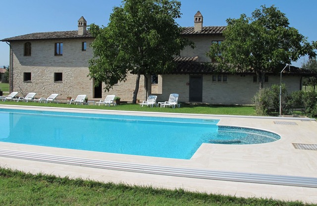 Noble villa in a 70 hectare estate with a beautiful view of Assisi.