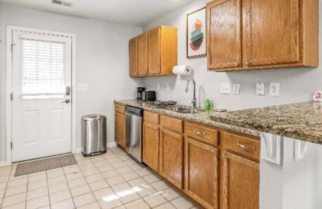 NoDa Walkable 2bdr Townhome