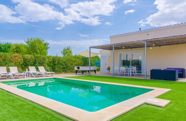 NOGUER - Wonderful villa with a beautiful exterior area including a private pool and billi