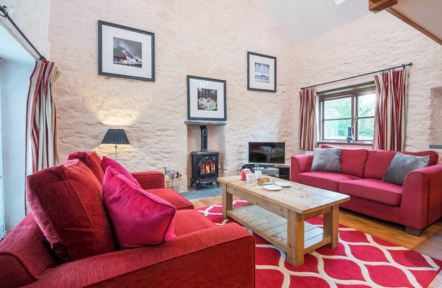 Nolton Coach House, Holiday Cottage Nolton Haven, Sleeps 2, 1 bedrooms, bathrooms