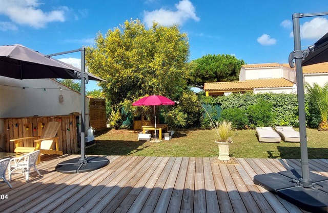 Nombre D'oiseaux Vous Réveilleront Chaque Matin vus Des70 m² de la Terrasse Bois