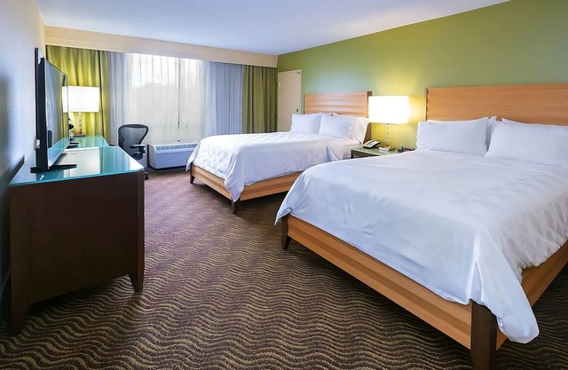 Non-Smoking Guest Apartment! 3 Convenient Units, Minutes’ Drive from SAP Center!