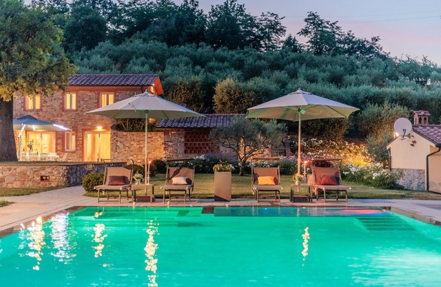 Nonno Giulivo Farmhouse, a Modern Hidden Tuscan Sanctuary with Private Pool