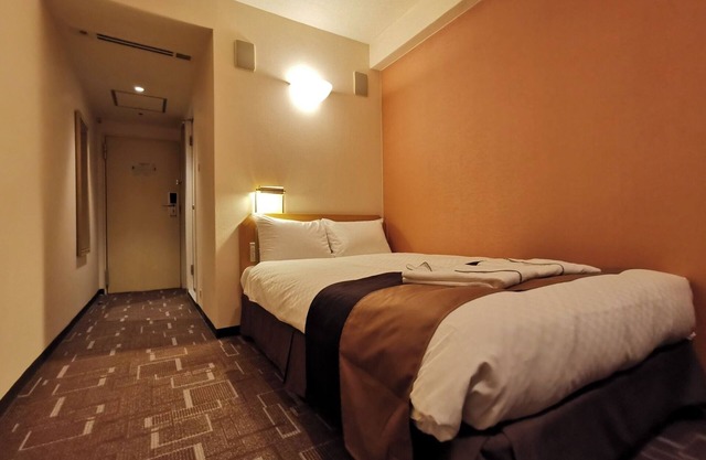 Nonsmoking Semidouble Room only vs | Simpl/Osaka Ōsaka