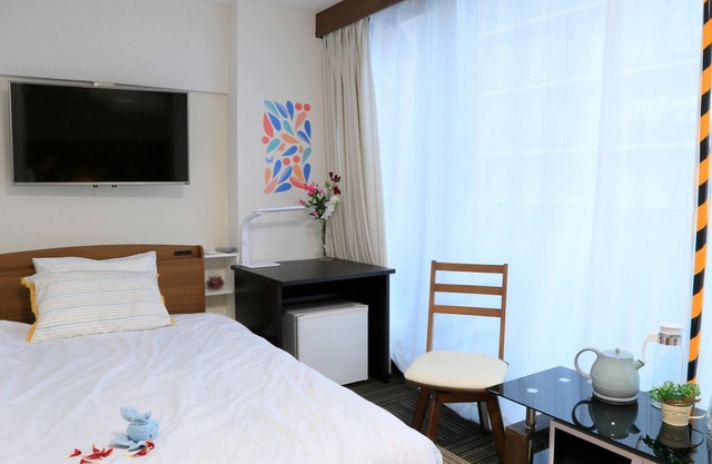 Nonsmoking Triple room with bathroom and toilet Up to 4 people Sakuragawa Riverside Hotel/Osaka Ōsaka